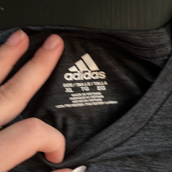 Adidas long sleeve workout tops - Picture 2 of 2